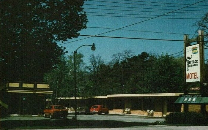 Terrace Beach Motel - Vintage Postcard (newer photo)